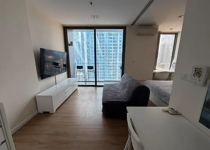 Stunning Downtownplace Amazing Cityview In Satorn
